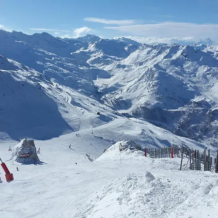 Appartement In Mont Blanc With Balcony